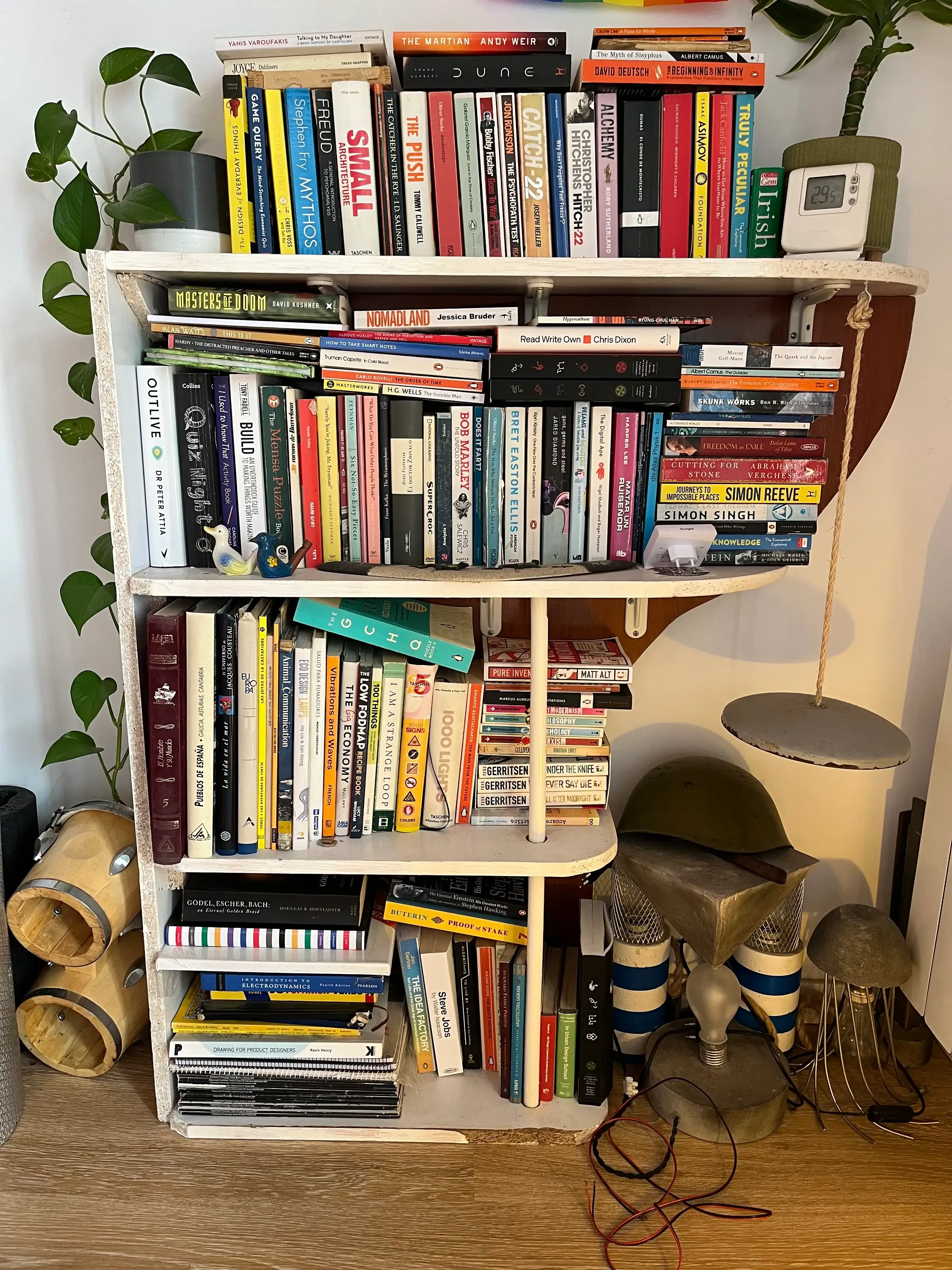 bookshelf